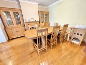 Dining Room- click for photo gallery